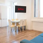 Lic11 Large Apartment Central Of Milan